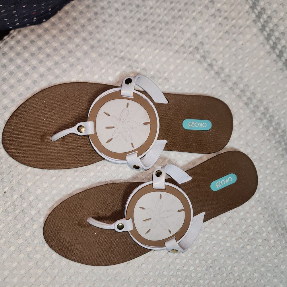 OKA-B WOMENS SZ 9 SOLARA SAND DOLLAR SANDALS